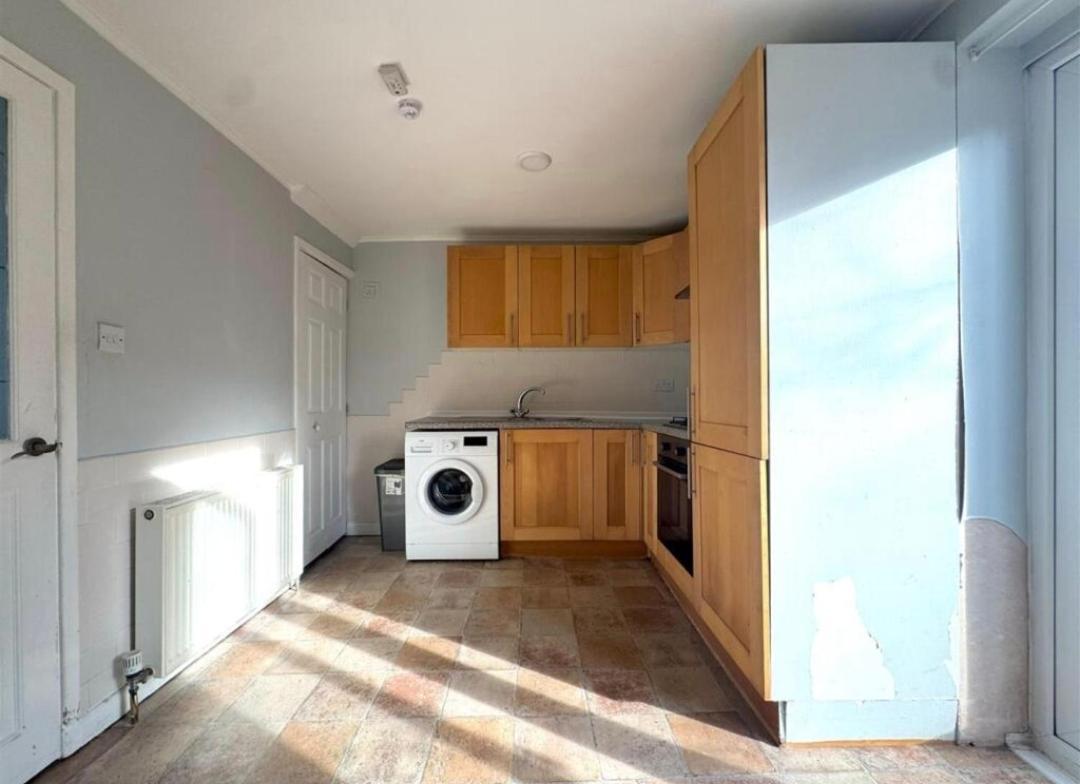 Cosy Brighouse 3 Bed House-Great For Contractors Apartment Exterior foto